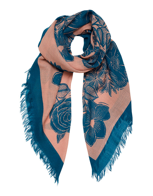COEUR scarf in NUDE DUCK BLUE by Inouitoosh Paris